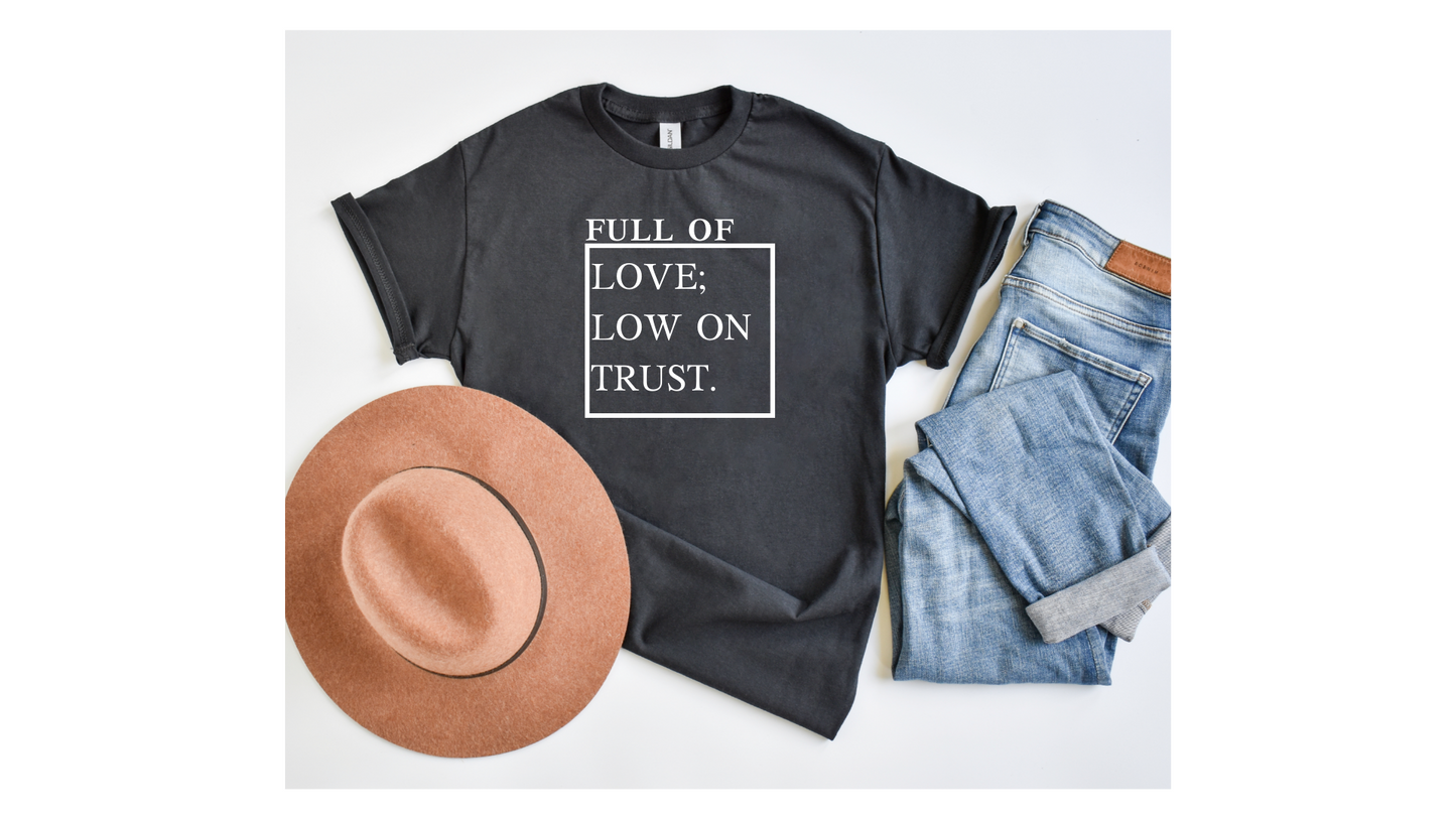 UNISEX SHORT SLEEVE T-SHIRT