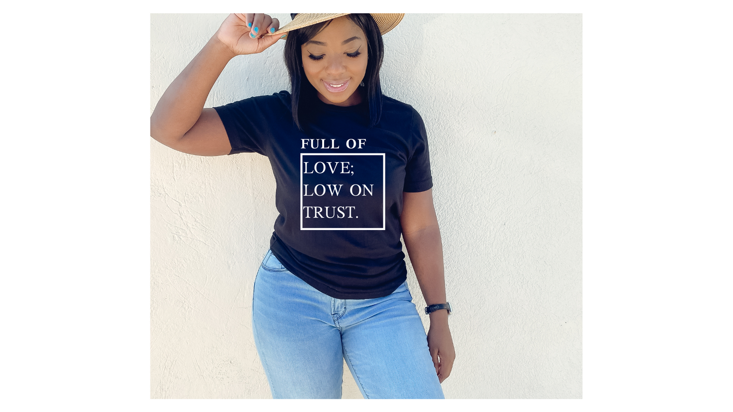 UNISEX SHORT SLEEVE T-SHIRT
